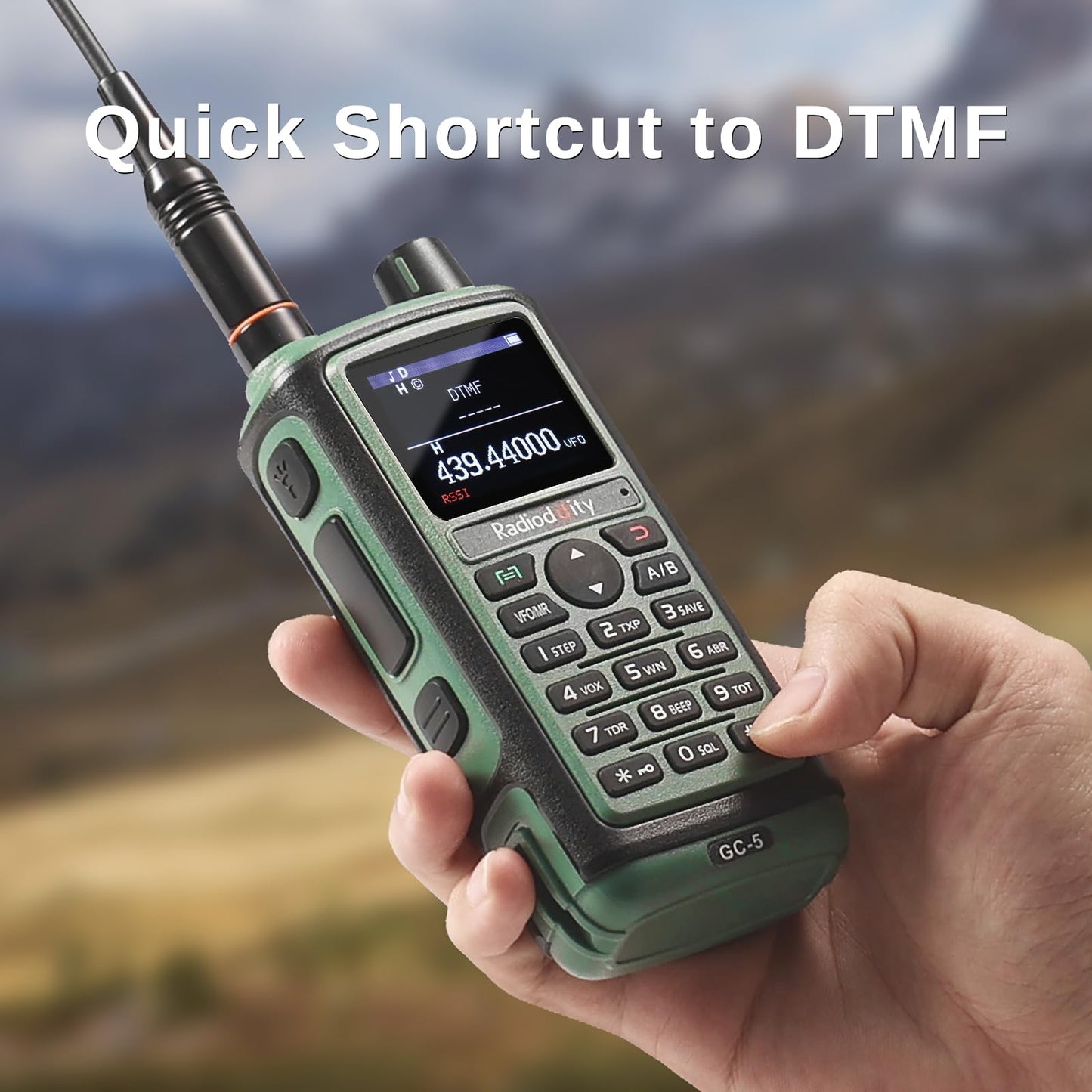 Radioddity GC-5 Radios bidireccionales de Doble Banda, Walkie Talkie portátil de Largo Alcance 144-146/430-440Mhz Radio Licencia requerida con batería de 1800mAh, 999 Canales, DTMF, VOX, para Adultos